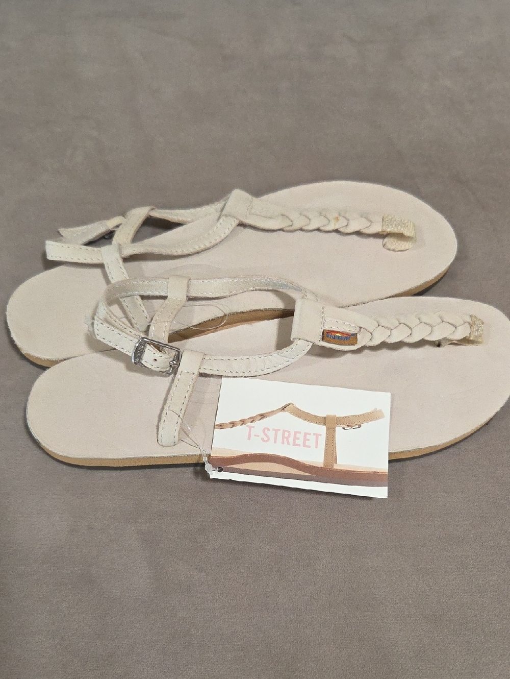 Rainbow T-Street Beige Braided Leather Toe-Loop Sandals. Size Large Fits 7.5-8.5
